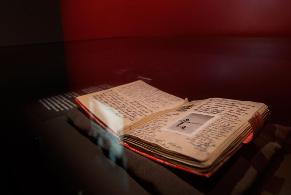 State of the art display cases for the diaries of Anne Frank.