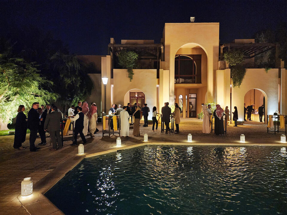 « La semaine dernière, notre 'séminaire sur la durabilité dans la présentation, la conservation, les services de collection et la réalité augmentée pour les collections de musées' s'est déplacé à Riyadh. »